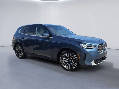 New 2025 BMW X3 xDrive30i w/ Premium Package image 2