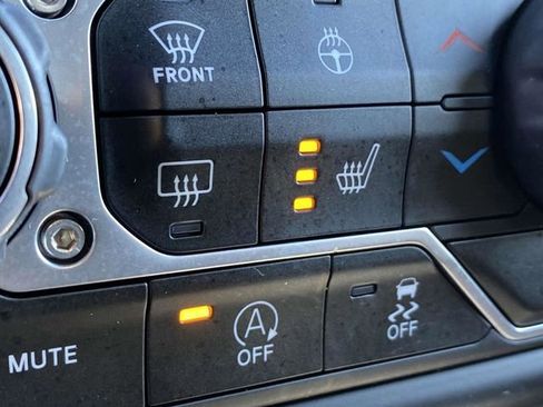 Used 2023 Jeep Wrangler Sahara w/ Cold Weather Group image 30