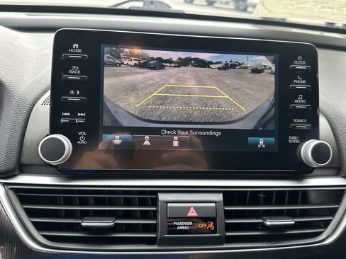 Used 2018 Honda Accord Sport image 20