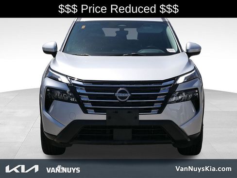 Used 2024 Nissan Rogue SV FWD image 36