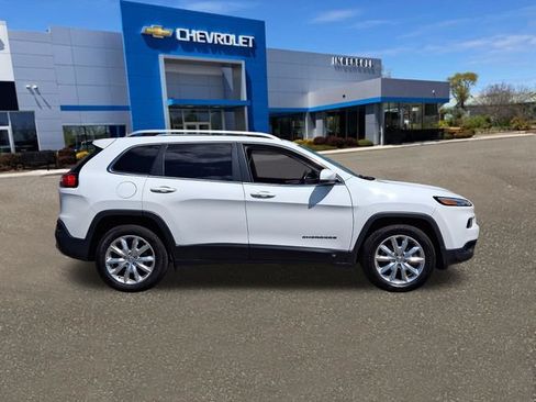 Used 2016 Jeep Cherokee Limited AWD/4WD image 26