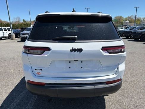 New 2026 Jeep Grand Cherokee L 4WD image 4