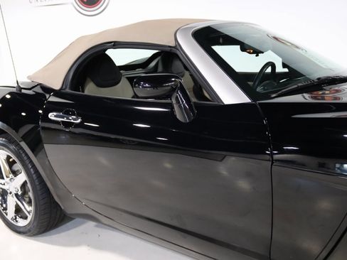 Used 2007 Saturn Sky w/ Premium Trim Pkg image 10