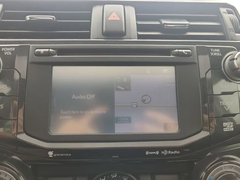 Used 2019 Toyota 4Runner TRD Off-Road Premium AWD/4WD image 30