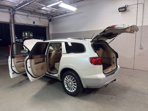 Used 2011 Buick Enclave CXL w/ Trailering Provision Package FWD image 10