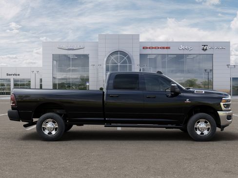 New 2025 RAM 2500 Tradesman image 32