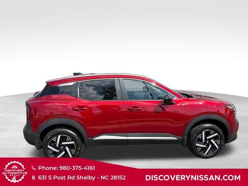 New 2026 Nissan Kicks SV w/ SV Premium Package FWD image 5