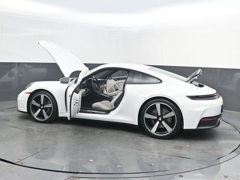 New 2026 Porsche 911 Carrera image 34