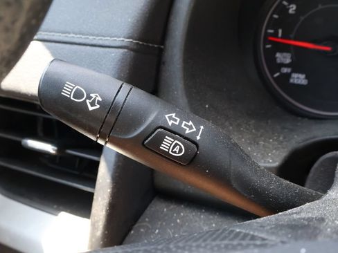 Used 2023 GMC Terrain SLE w/ Driver Convenience Package FWD image 20