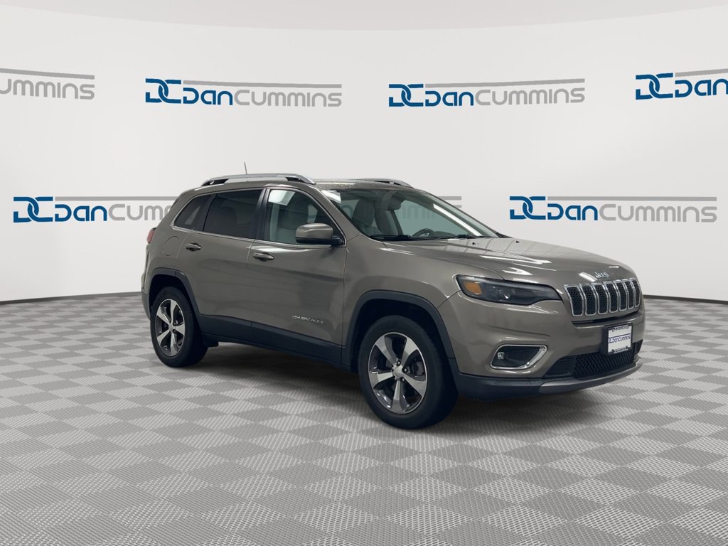 Used 2019 Jeep Cherokee Limited AWD/4WD image 2