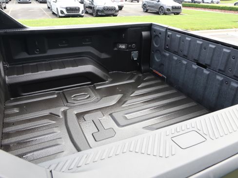 Used 2024 GMC Hummer EV 2X AWD/4WD image 34