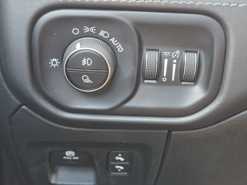 Used 2023 RAM 1500 Limited AWD/4WD image 27