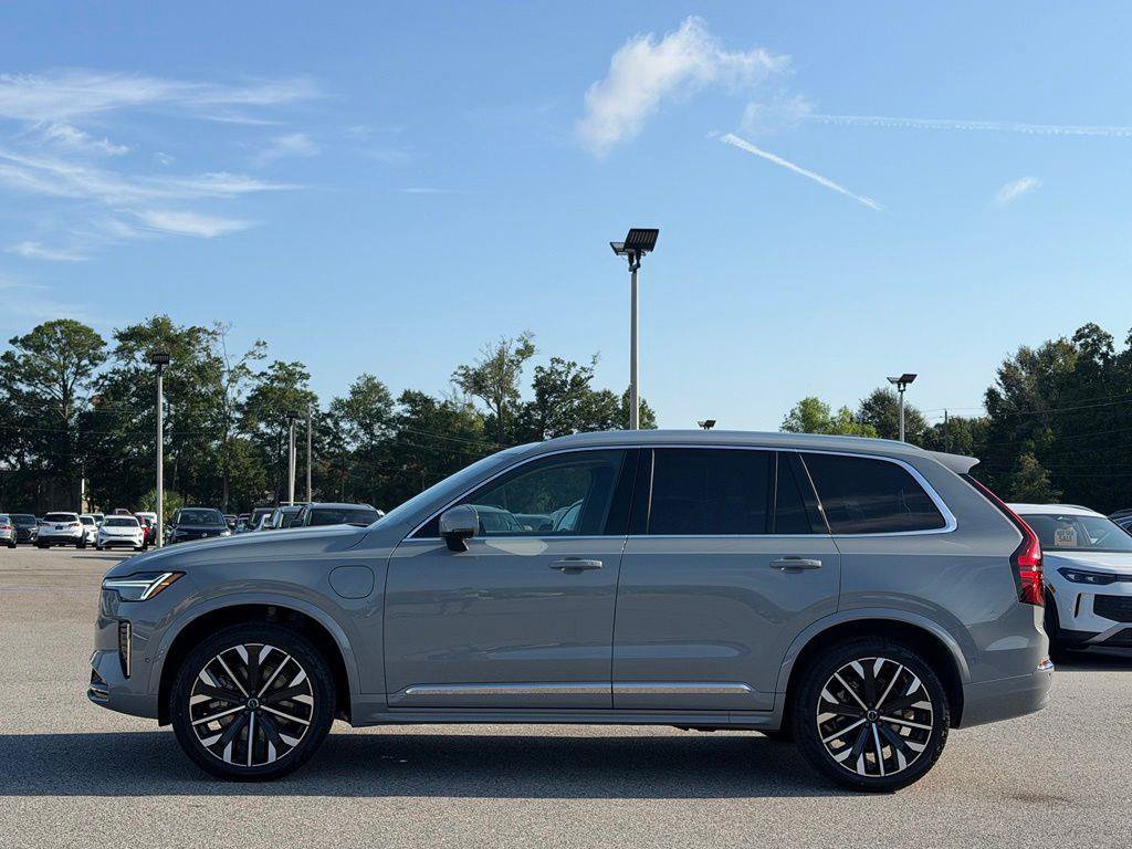 New 2026 Volvo XC90 T8 Plus w/ Protection Package AWD/4WD image 6