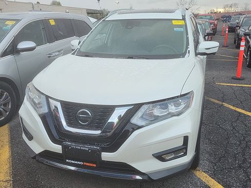 Used 2020 Nissan Rogue SL w/ Premium Package AWD/4WD image 2