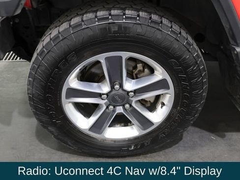 Used 2020 Jeep Wrangler Unlimited Sahara w/ Uconnect 4C Nav & Sound Group AWD/4WD image 9