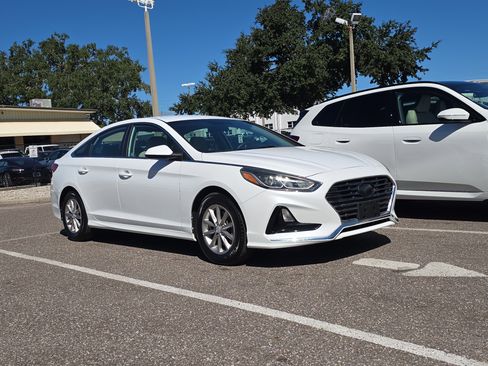 Used 2018 Hyundai Sonata ECO image 2