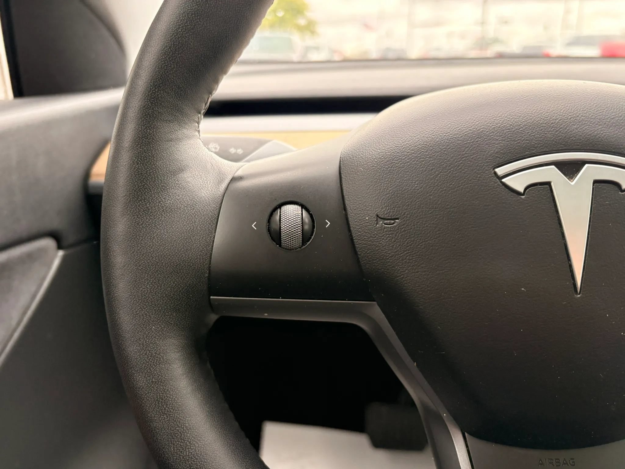 Used 2022 Tesla Model Y Long Range AWD/4WD image 20