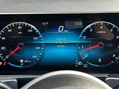 Used 2020 Mercedes-Benz GLB 250 GLB 250 image 24