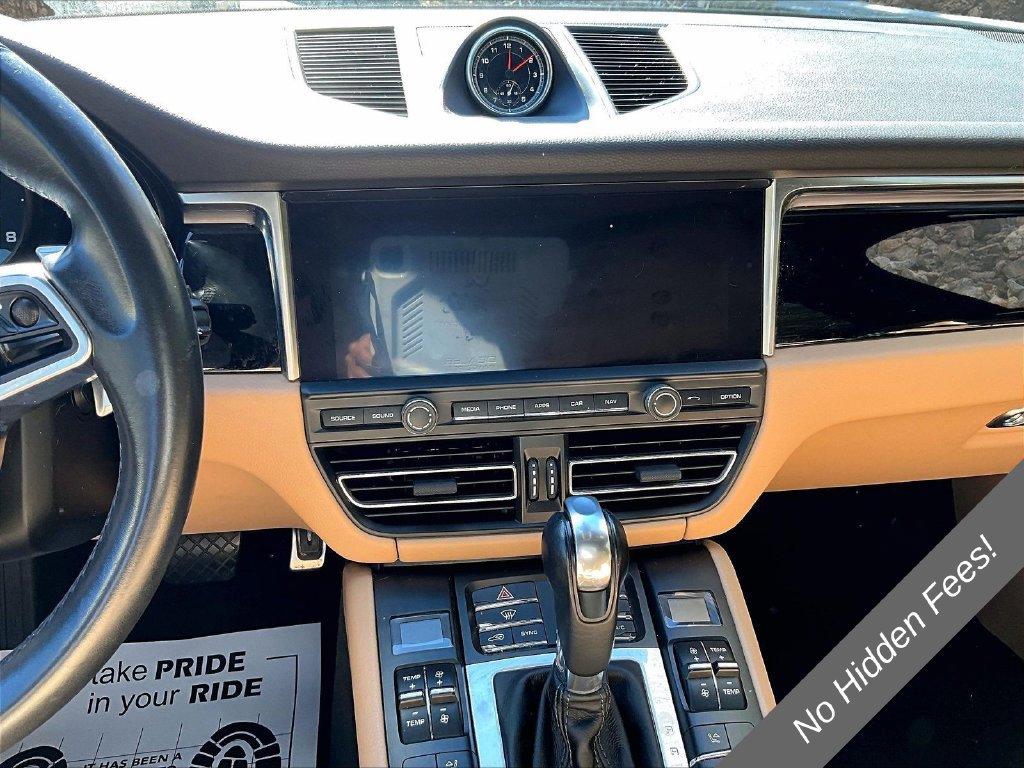 Used 2020 Porsche Macan AWD/4WD image 6