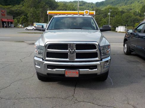 Used 2018 RAM 2500 SLT w/ Luxury Group AWD/4WD image 7