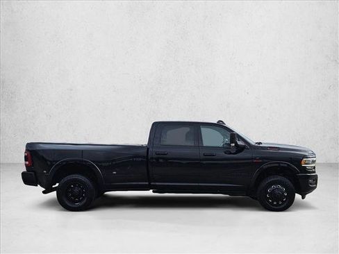 Used 2020 RAM 3500 Laramie AWD/4WD image 4