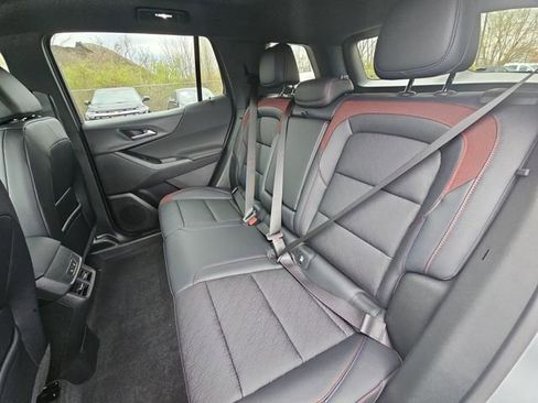 New 2026 Chevrolet Equinox RS w/ Convenience Package III FWD image 25