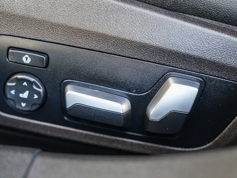 Used 2020 BMW 330i Sedan w/ Premium Package image 20