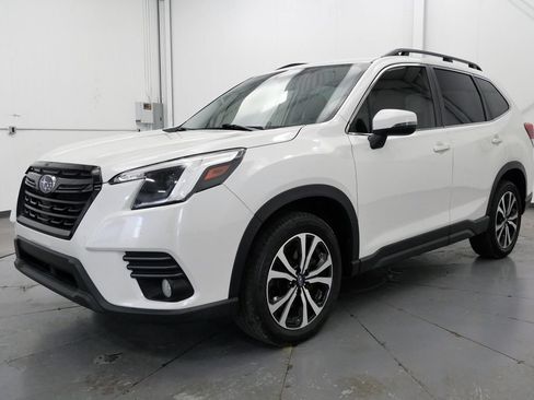 Used 2023 Subaru Forester Limited AWD/4WD image 41