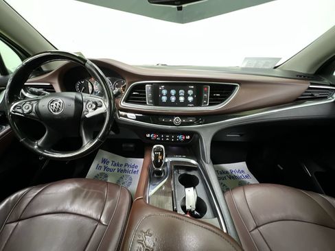 Used 2019 Buick Enclave Avenir w/ Avenir Technology Package AWD/4WD image 18