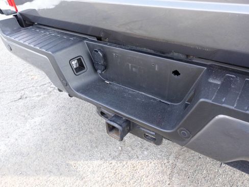 Used 2022 Ford F250 XLT w/ Black Appearance Package image 23