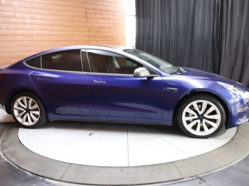 Used 2018 Tesla Model 3 Long Range image 21
