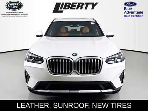 Used 2023 BMW X3 xDrive30i w/ Premium Package image 2