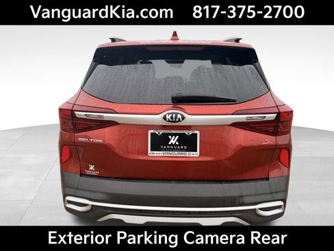 Certified 2021 Kia Seltos S image 5
