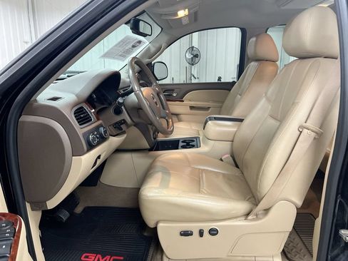 Used 2011 GMC Sierra 2500 SLT w/ Entertainment Package AWD/4WD image 19