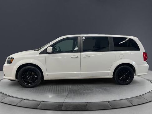 Used 2020 Dodge Grand Caravan GT FWD image 2