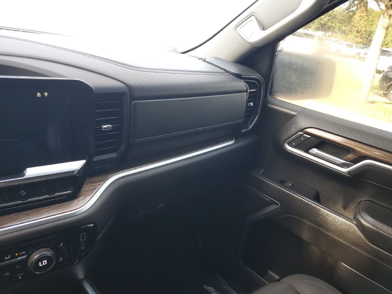 Used 2022 Chevrolet Silverado 1500 RST AWD/4WD image 26