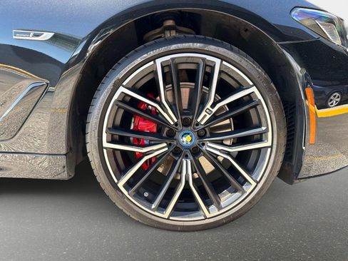 Used 2023 BMW 530e w/ M Sport Package RWD image 20
