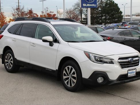 Used 2019 Subaru Outback 3.6R Limited image 3