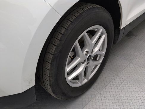 Used 2024 Ford Edge SEL image 31