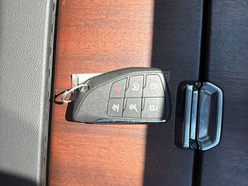 Used 2023 GMC Yukon XL Denali Ultimate AWD/4WD image 37