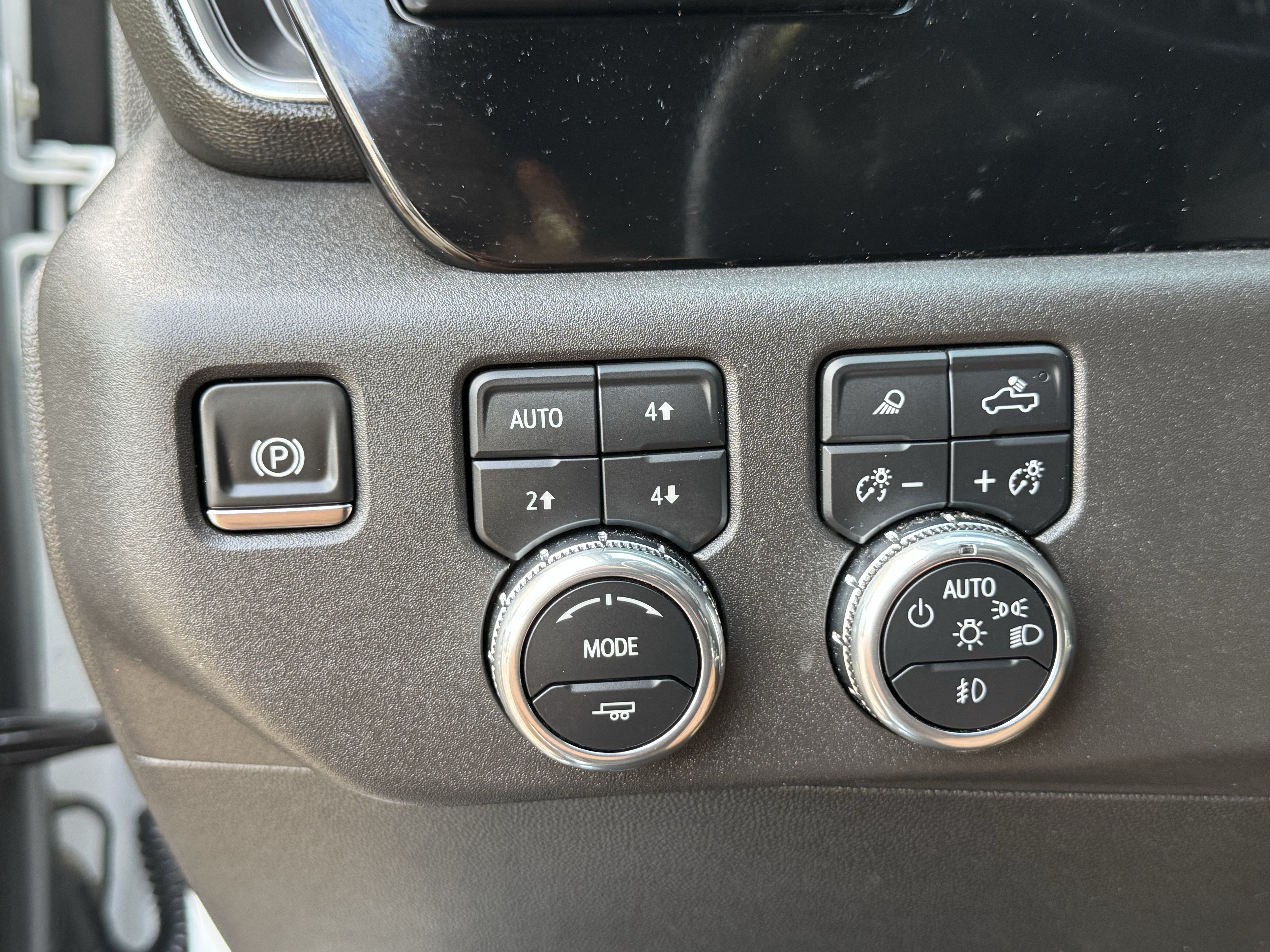 Used 2025 GMC Sierra 1500 SLT w/ SLT Premium Plus Package AWD/4WD image 20