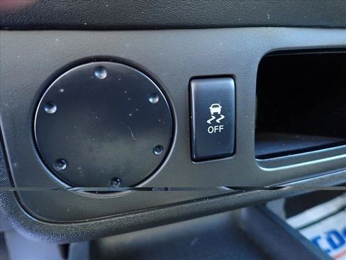 Used 2012 Nissan Frontier SV RWD image 17