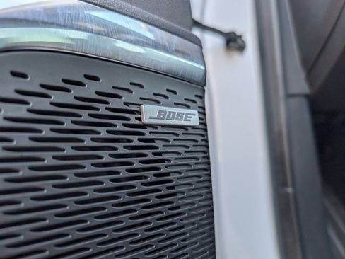 Used 2025 GMC Acadia Elevation image 21