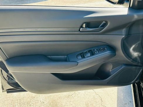 New 2025 Nissan Altima 2.5 S image 13