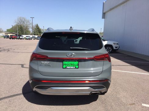 Used 2022 Hyundai Santa Fe SEL FWD image 4