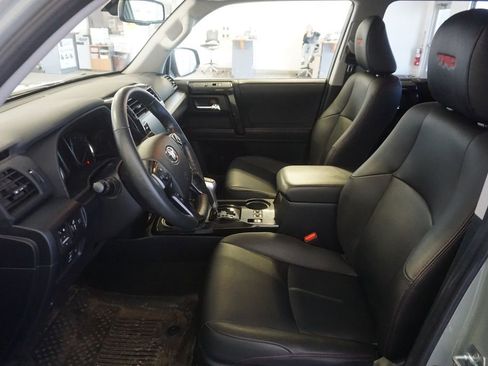 Used 2023 Toyota 4Runner TRD Off-Road Premium w/ Moonroof Package AWD/4WD image 20