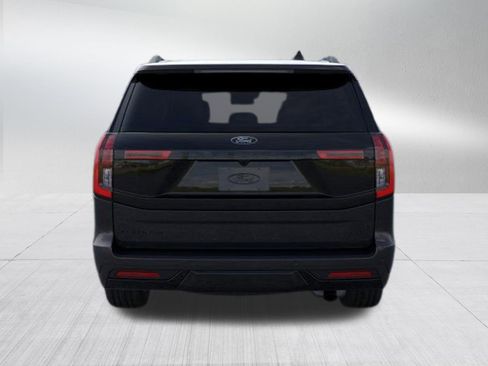 New 2026 Ford Expedition Platinum image 7