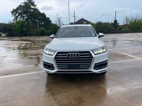 Used 2019 Audi Q7 3.0T Prestige w/ Prestige Package AWD/4WD image 2