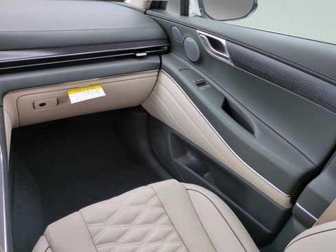 New 2026 Genesis GV80 3.5T image 15