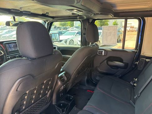 Certified 2020 Jeep Wrangler Unlimited Rubicon AWD/4WD image 36